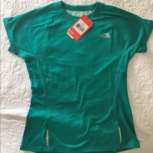 NorthFace Flashdry Short-sleeved Shirt